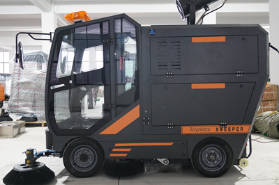 榮事達(dá)掃地機(jī)生產(chǎn)廠家 CAR220掃地機(jī).jpg