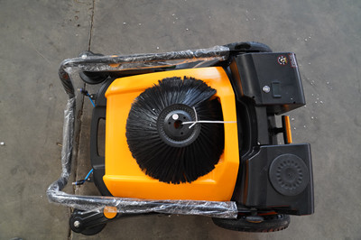 榮事達手推式清掃車 榮事達手推式清掃車.jpg